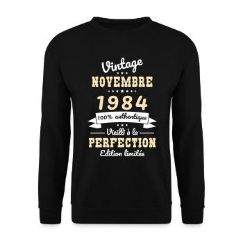 40 Jahre Jubiläum - Jahrgang - November 1984 - Unisex Pullover - Schwarz - Vorne - Alina (178cm) & Michal (187cm)