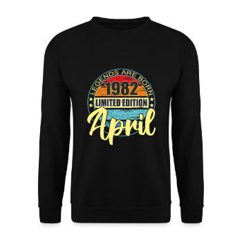 Birthday Saying Legends are born April 1982 - Unisex Sweatshirt - black - Front - Alina (178cm) & Michal (187cm)