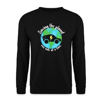 Den Planeten retten, eine Meile nach der anderen | EV-Fahrzeug - Unisex Pullover - Schwarz - Vorne - Alina (178cm) & Michal (187cm)