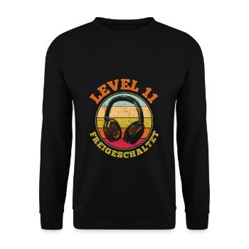 11.Geburtstag Video Gamer Level 11 freigeschaltet - Unisex Pullover - Schwarz - Vorne - Alina (178cm) & Michal (187cm)