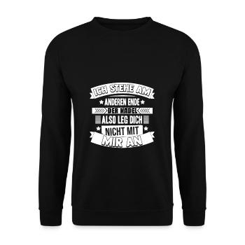 Nadel Pflegerin Krankenschwester Spruch Sani Sanit - Unisex Pullover - Schwarz - Vorne - Alina (178cm) & Michal (187cm)