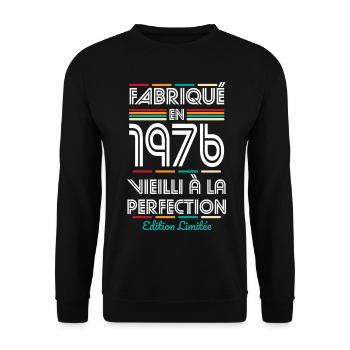 1976 – Hergestellt – Perfekt gereift - Unisex Pullover - Schwarz - Vorne - Alina (178cm) & Michal (187cm)