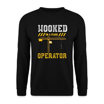 Hooked On A Crane Operator - Unisex Pullover - Schwarz - Vorne - Alina (178cm) & Michal (187cm)