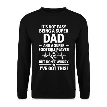 Herz + Fußball – Super Papa Fußballspieler - Unisex Pullover - Schwarz - Vorne - Alina (178cm) & Michal (187cm)