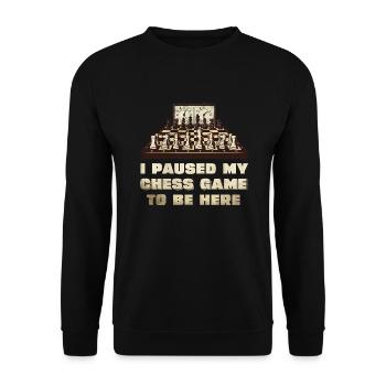Ich habe mein Schachspiel pausiert um hier zu sein - Unisex Pullover - Schwarz - Vorne - Alina (178cm) & Michal (187cm)