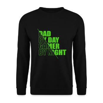 Men's Dad by Day Gamer by Night T-Shirt Gamer - Unisex Sweatshirt - black - Front - Alina (178cm) & Michal (187cm)