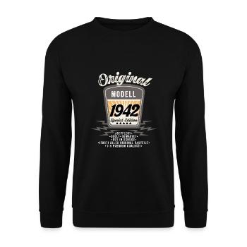 Model 1942 Original Oldtimer Badge 80 Birthday - Unisex Sweatshirt - black - Front - Alina (178cm) & Michal (187cm)