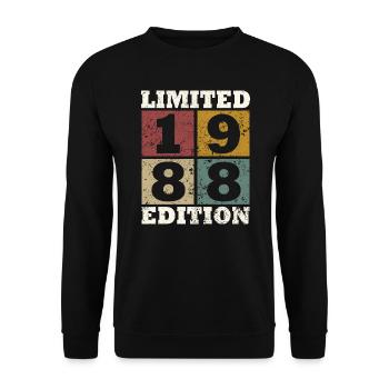 Vintage Gift 1988 Anniversary Limited Edition - Unisex Sweatshirt - black - Front - Alina (178cm) & Michal (187cm)