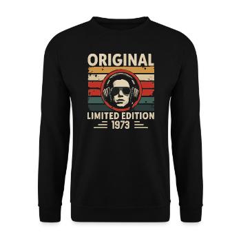 Original 1973 Retro Anniversary 1973 Vintage 1973 - Unisex Sweatshirt - black - Front - Alina (178cm) & Michal (187cm)