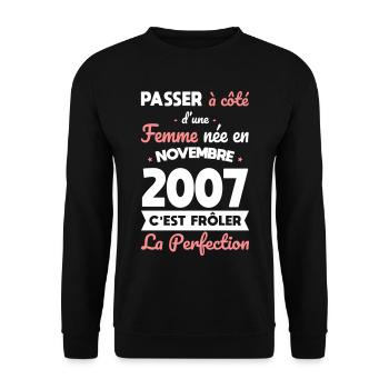 18th birthday - born in November 2007 - Unisex Sweatshirt - black - Front - Alina (178cm) & Michal (187cm)