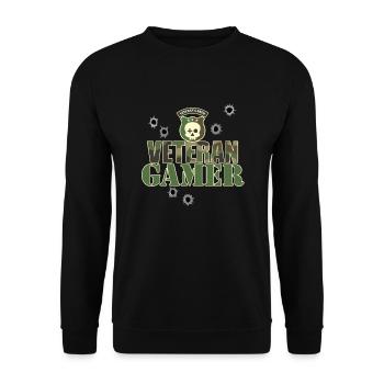 VETERAN GAMER ARMY STYLE - Unisex Sweatshirt - black - Front - Alina (178cm) & Michal (187cm)