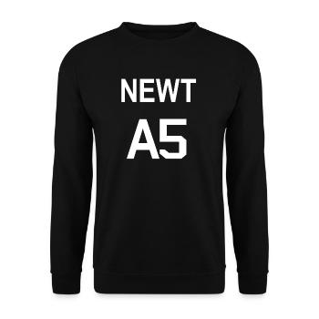 Newt A5 Hoodies - Unisex Pullover - Schwarz - Vorne - Alina (178cm) & Michal (187cm)