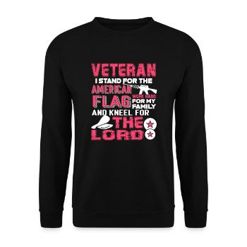 Veteran I Stand For The American Flag - Unisex Sweatshirt - black - Front - Alina (178cm) & Michal (187cm)