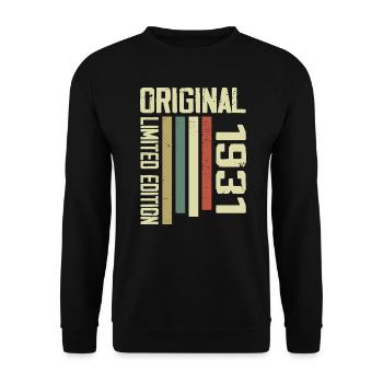Retro 1931 Gift 93rd Birthday Vintage 1931 - Unisex Sweatshirt - black - Front - Alina (178cm) & Michal (187cm)