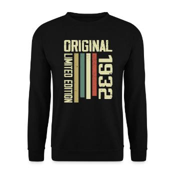 Retro 1932 Gift 92nd Birthday Vintage 1932 - Unisex Sweatshirt - black - Front - Alina (178cm) & Michal (187cm)