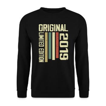 Retro 2019 Vintage 1995 5th Anniversary Gift - Unisex Sweatshirt - black - Front - Alina (178cm) & Michal (187cm)