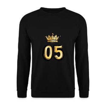 5 Zahl Krone - Unisex Pullover - Schwarz - Vorne - Alina (178cm) & Michal (187cm)