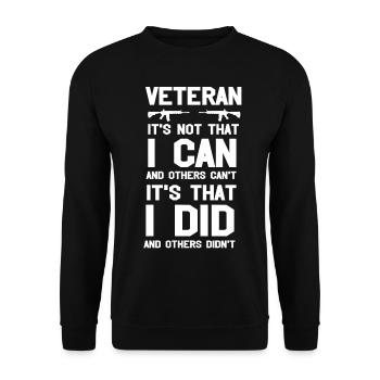 VETERAN Military Veteran Gift - Unisex Pullover - Schwarz - Vorne - Alina (178cm) & Michal (187cm)