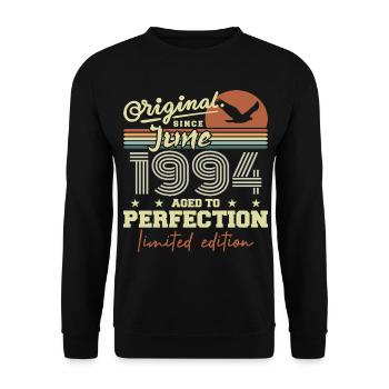 Born in June 1994, June 1994, Born June 1994 June 1994 - Unisex Sweatshirt - black - Front - Alina (178cm) & Michal (187cm)
