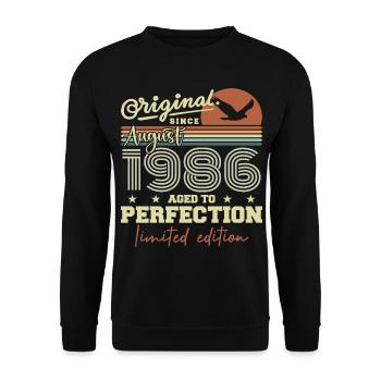August 1986 Birthday August 1986 Vintage August 1986 - Unisex Sweatshirt - black - Front - Alina (178cm) & Michal (187cm)