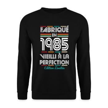 Anniversaire 40 ans - Fabriqué en 1985 - Sweat-shirt Unisexe - noir - Devant - Alina (178cm) & Michal (187cm)