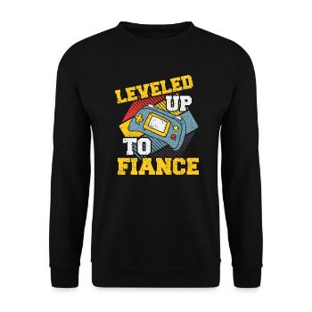 Leveled Up To Fiance - Ehe - Unisex Pullover - Schwarz - Vorne - Alina (178cm) & Michal (187cm)