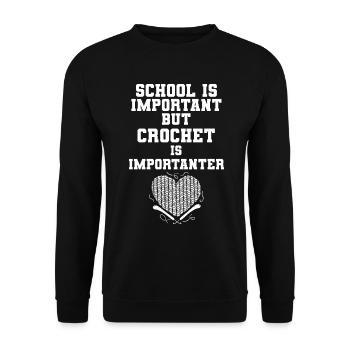 School Is Important But Crochet Is Importanter - Unisex Pullover - Schwarz - Vorne - Alina (178cm) & Michal (187cm)