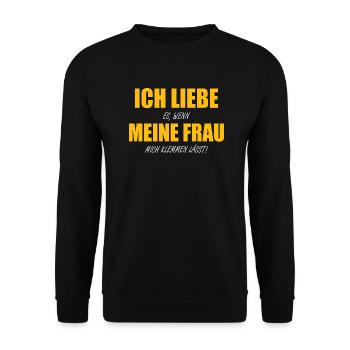 Ich liebe es wenn meine Frau mich klemmen lässt - Unisex Pullover - Schwarz - Vorne - Alina (178cm) & Michal (187cm)