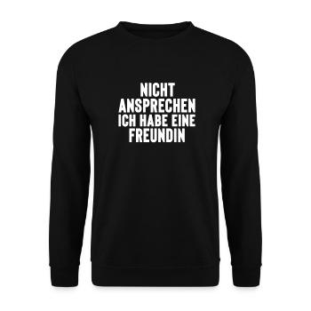 nicht ansprechen ich habe eine Freundin JGA - Unisex Pullover - Schwarz - Vorne - Alina (178cm) & Michal (187cm)
