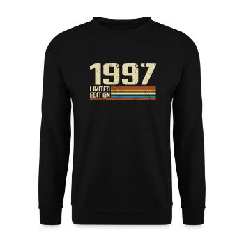 Jahrgang 1997 Retro Birthday - Jahrgang 1997 - Unisex Pullover - Schwarz - Vorne - Alina (178cm) & Michal (187cm)