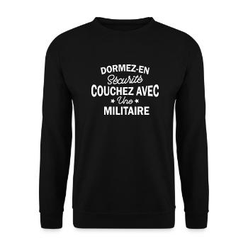 dormez en sécurité couchez avec une militaire - Sweat-shirt Unisexe - noir - Devant - Alina (178cm) & Michal (187cm)