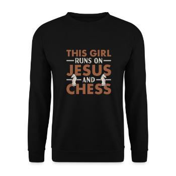 Chess Player This Girl Runs On Jesus And Chess - Unisex Pullover - Schwarz - Vorne - Alina (178cm) & Michal (187cm)