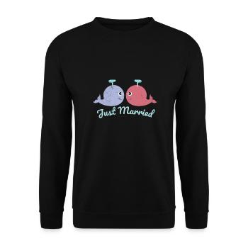 Fisch Zwei Wale haben gerade geheiratet Geschenk - Unisex Pullover - Schwarz - Vorne - Alina (178cm) & Michal (187cm)