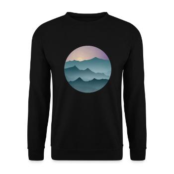 Bewaldete Berge - Unisex Pullover - Schwarz - Vorne - Alina (178cm) & Michal (187cm)