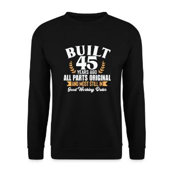 Built 45 Years Ago - Unisex Pullover - Schwarz - Vorne - Alina (178cm) & Michal (187cm)