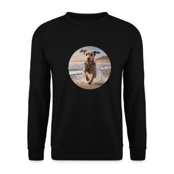 A Happy Dog at the Beach - Unisex Sweatshirt - black - Front - Alina (178cm) & Michal (187cm)