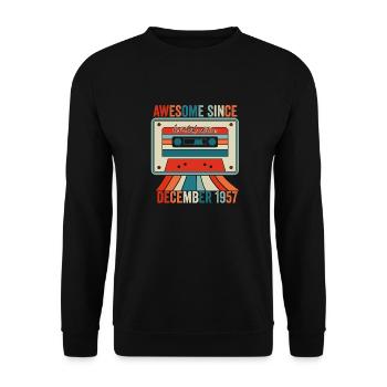 December 1957 - Awesome since December 1957 - Unisex Sweatshirt - black - Front - Alina (178cm) & Michal (187cm)