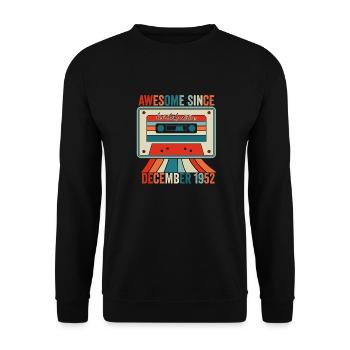 December 1952 - Awesome Since December 1952 - Unisex Sweatshirt - black - Front - Alina (178cm) & Michal (187cm)