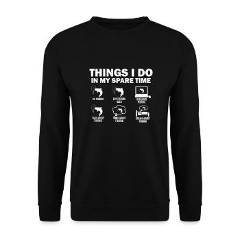 Fisherman 6 Things I Do In My Spare Time Fishing - Unisex Sweatshirt - black - Front - Alina (178cm) & Michal (187cm)