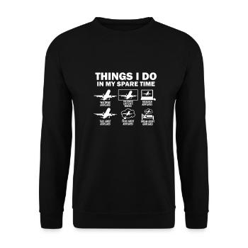 Dinge, die ich in meiner Freizeit im Flugzeug mache - Unisex Pullover - Schwarz - Vorne - Alina (178cm) & Michal (187cm)