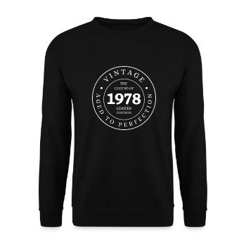 The legend of 1978 limited edition - Unisex Sweatshirt - black - Front - Alina (178cm) & Michal (187cm)