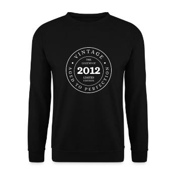 The legend of 2012 limited edition - Sweat-shirt Unisexe - noir - Devant - Alina (178cm) & Michal (187cm)