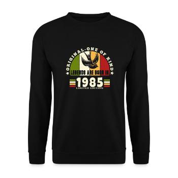 1985 Vintage Anniversaire Légende Cadeau - Sweat-shirt Unisexe - noir - Devant - Alina (178cm) & Michal (187cm)