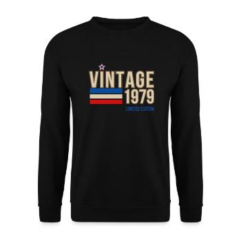 Jahrgang 1979 limitierte Auflage - Unisex Pullover - Schwarz - Vorne - Alina (178cm) & Michal (187cm)