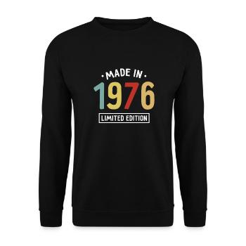 Made in 1976 - Limited Edition - Year of birth - Unisex Sweatshirt - black - Front - Alina (178cm) & Michal (187cm)