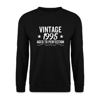 Jahrgang 1995 Bis zur Perfektion gereift - Unisex Pullover - Schwarz - Vorne - Alina (178cm) & Michal (187cm)