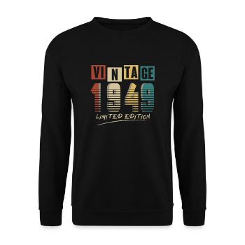 1949 Vintage 1949 Born in 1949 Birthday. Year 2 - Unisex Sweatshirt - black - Front - Alina (178cm) & Michal (187cm)