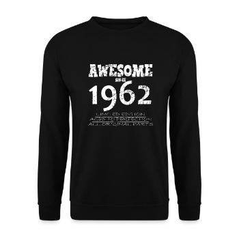 1962 - Legendary 62nd Anniversary - Unisex Sweatshirt - black - Front - Alina (178cm) & Michal (187cm)