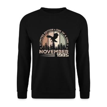 Incomparable depuis novembre 1985 39 Anniversaire - Sweat-shirt Unisexe - noir - Devant - Alina (178cm) & Michal (187cm)