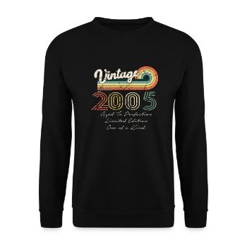 2005 Jahrgang Klassiker 2005 - Unisex Pullover - Schwarz - Vorne - Alina (178cm) & Michal (187cm)